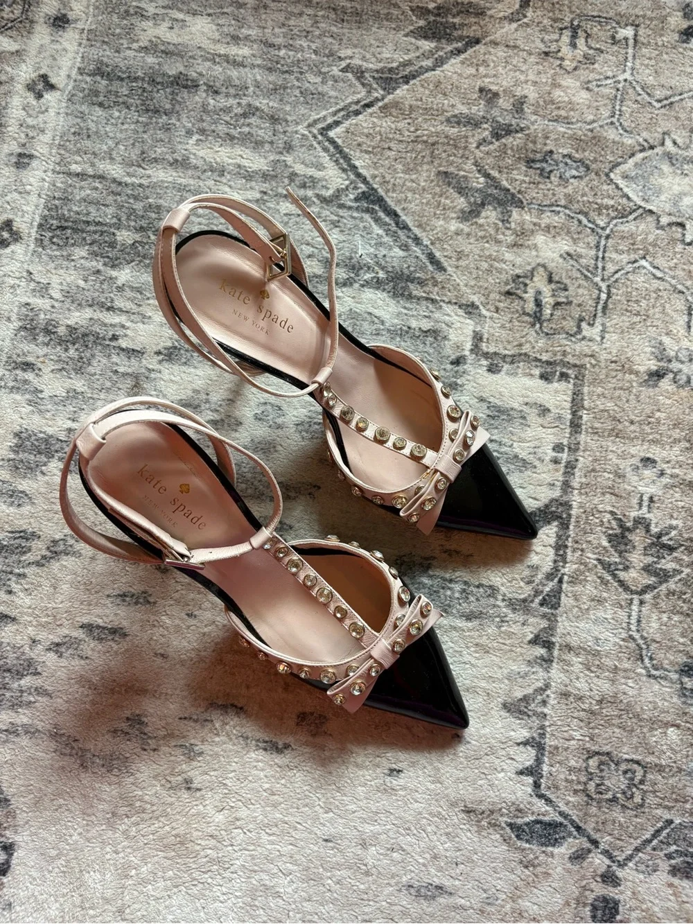 kate spade pumps black